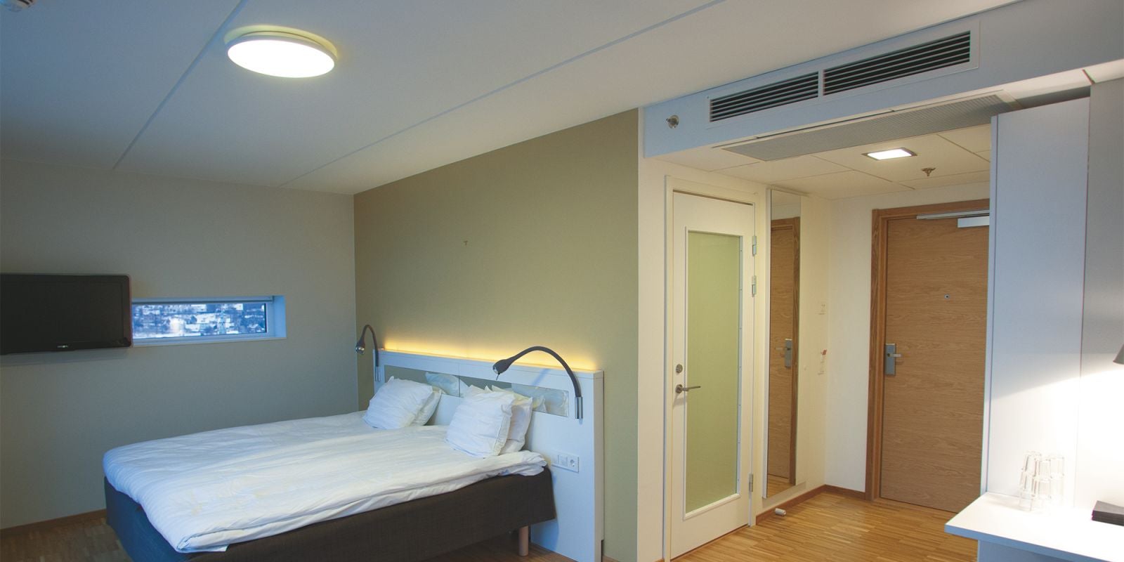 hotelair_hotel_room_(app_f)_1600x800px.jpg
